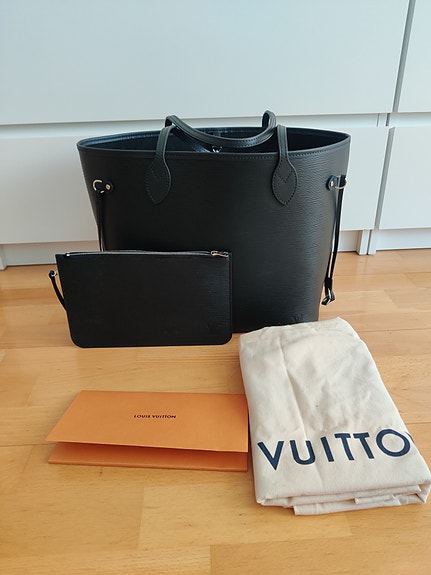 Louis Vuitton Neverfull MM epi noir