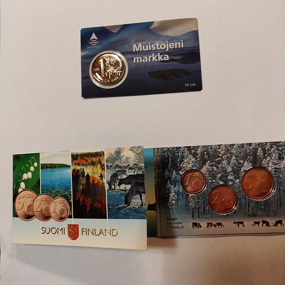 Muistojeni markka v. 2001 ja Suomen sentit v. 2007