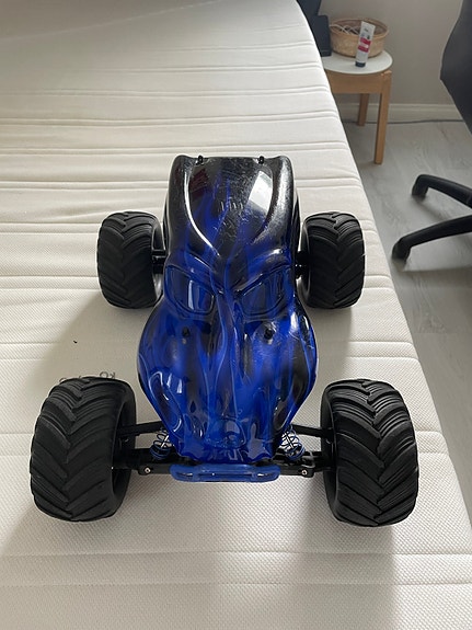Traxxas skully rc auto
