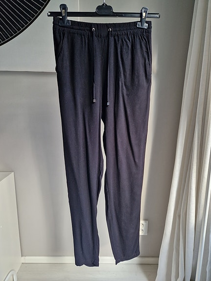 Lindex viskoosihousut xs