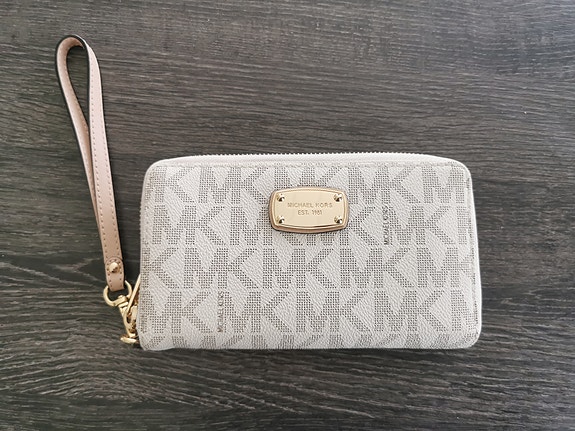 Michael Kors Jet Set-puhelinlompakko