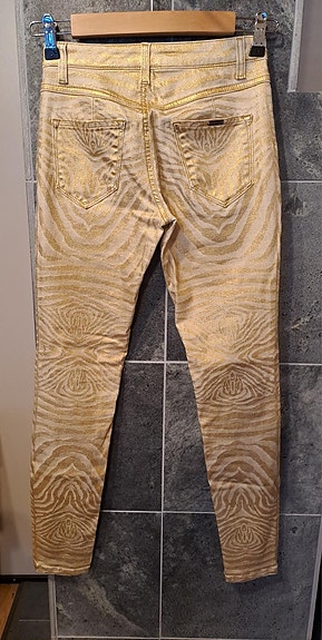 Farkut,Guess,kulta/beige,skinny,25 tuumaa,siistit