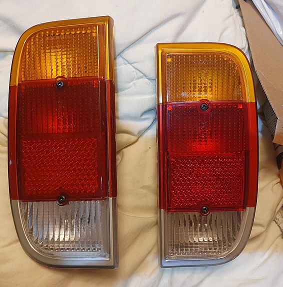 Ford Taunus Farmari takavalot takalamput