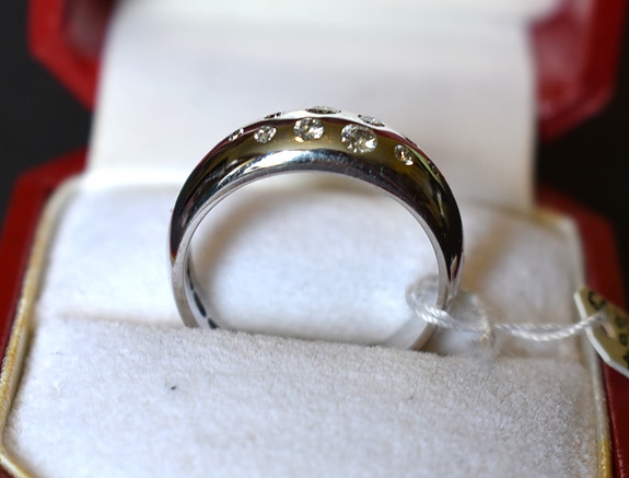 Product image 2 of 9