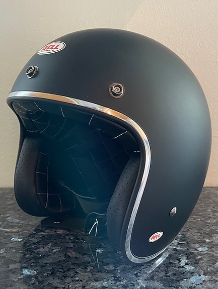 Bell Custom 500 avokypärä