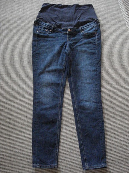 H&M Mama Skinny-äitiysfarkut/-housut pillilahkeilla L