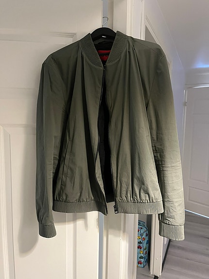 Hugo Boss takki