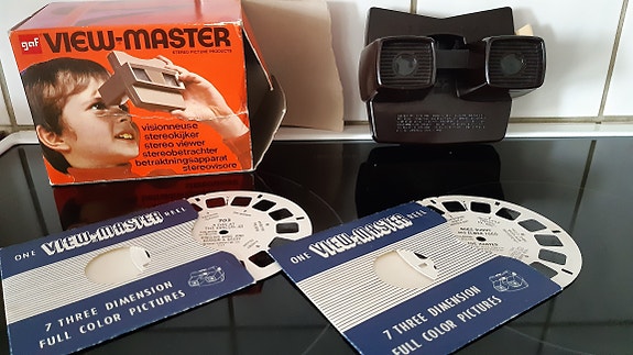 View Master katselulaite ja kaksi kiekkoa