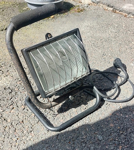 Halogeeni valaisin