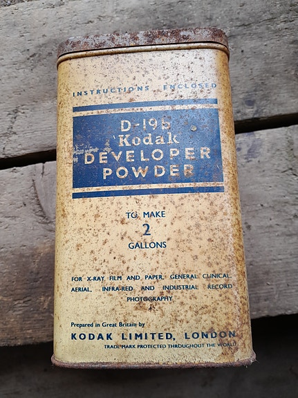 Kodak peltipurkki