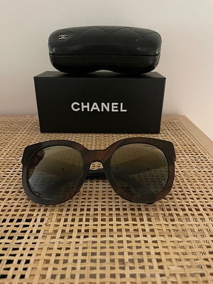 Chanel aurinkolasit