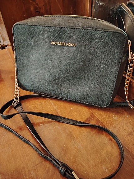 Michael Kors jet set crossbody