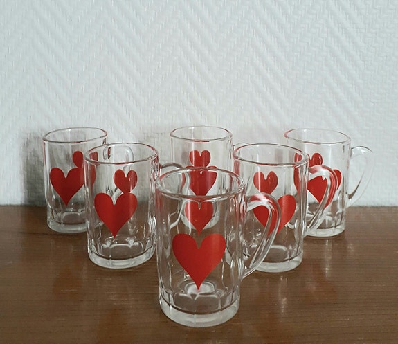 Retro sydänkuvioiset mukit