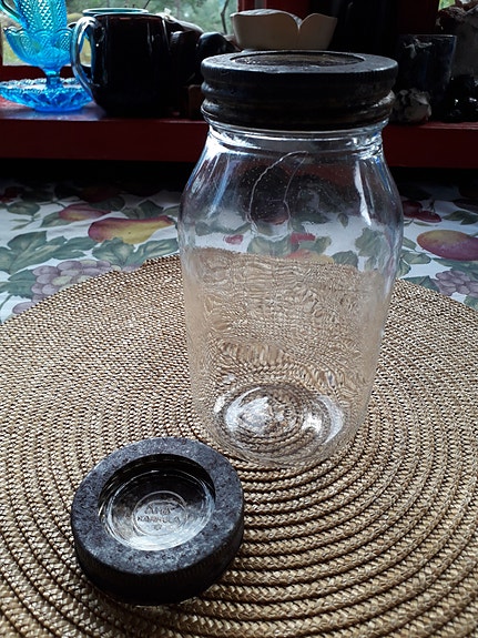 Vintage Karhula lasipurkki
