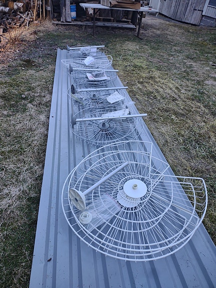 Keittiö kaapin karusellejä