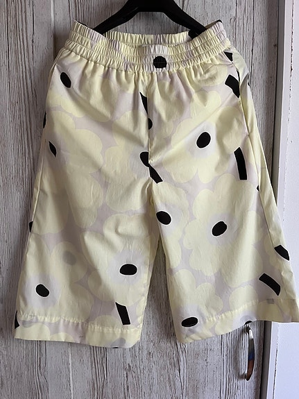 Marimekko shortsit xs