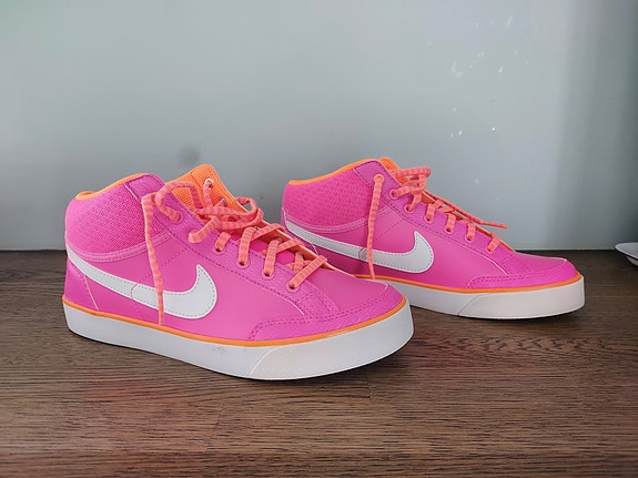 Uudet Nike Capri 3 Mid- tennarit (koko 38,5)