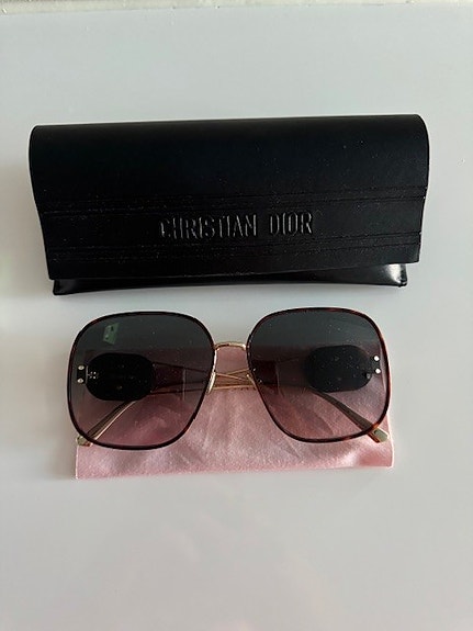 Dior Diorbobby aurinkolasit