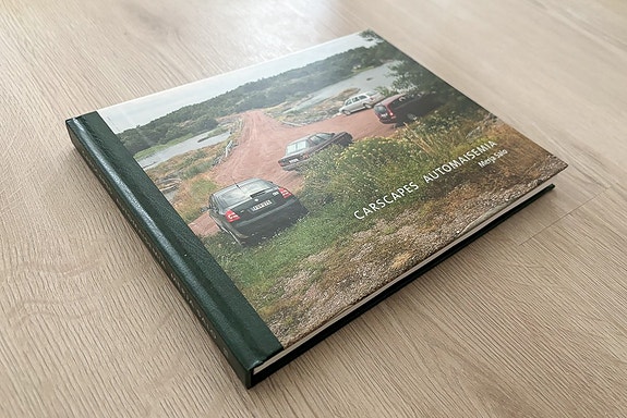 Merja Salo: Carscapes, valokuvakirja, Musta Taide