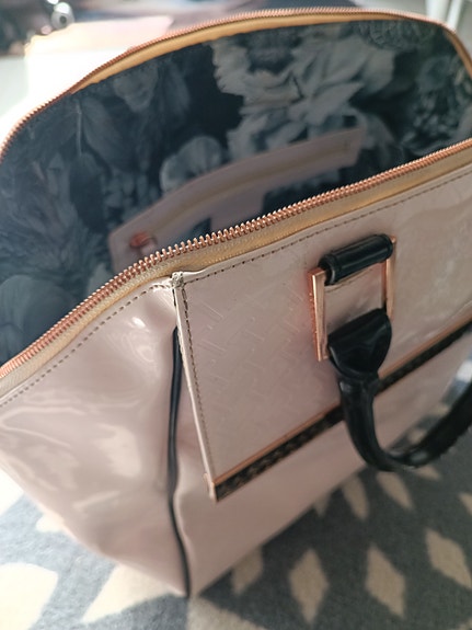 Ted Baker laukku