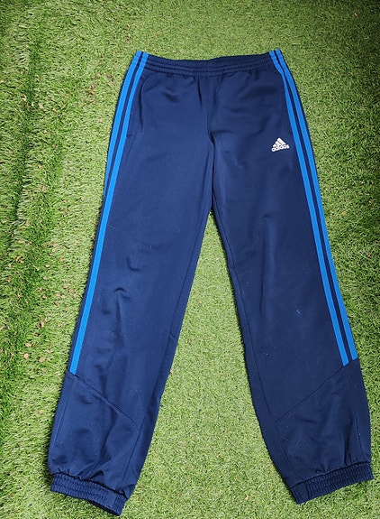 Adidas verkkari housut 140cm