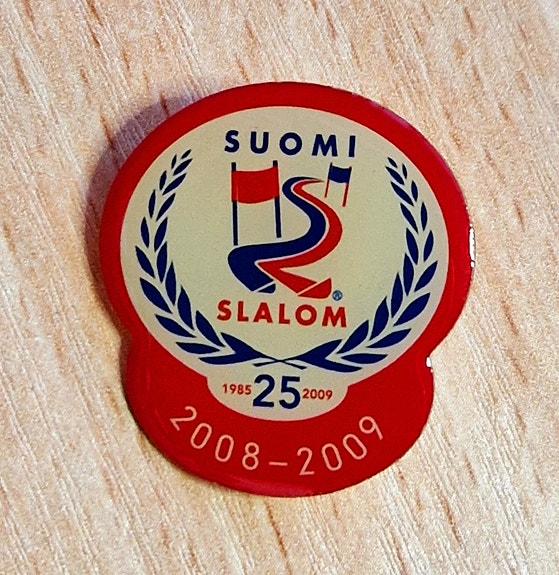 Suomi Slalom 25 Pinssi
