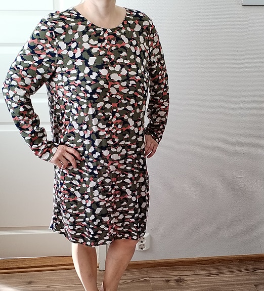 Kesä mekko koko L