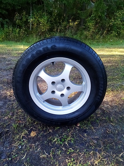 Chrysler Voyager Aluvanteet kesärenkailla