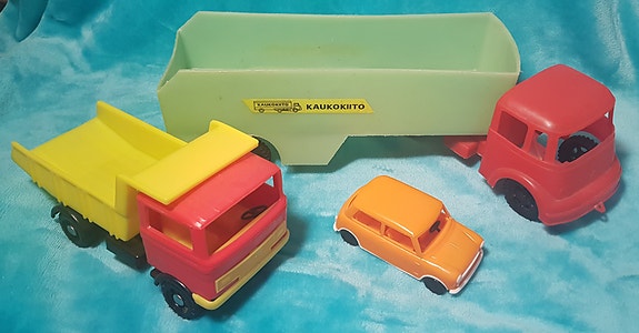 Kuorma-auto 2 kpl