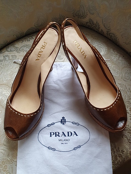 Prada kengät 39.5 contrast stich platform