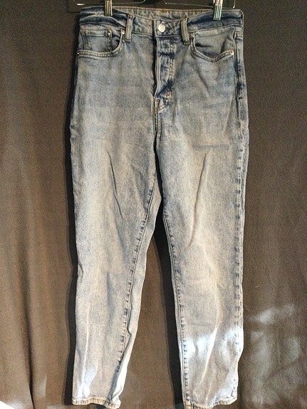 MOM jeans