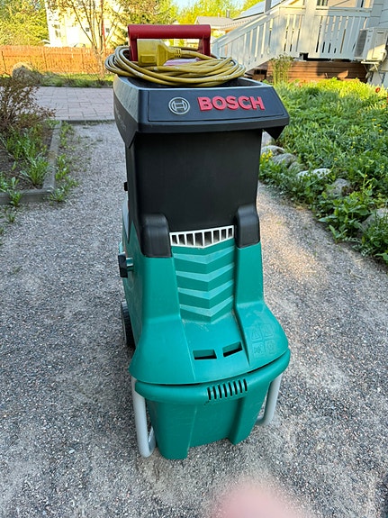 Vuokrataan oksasilppuri