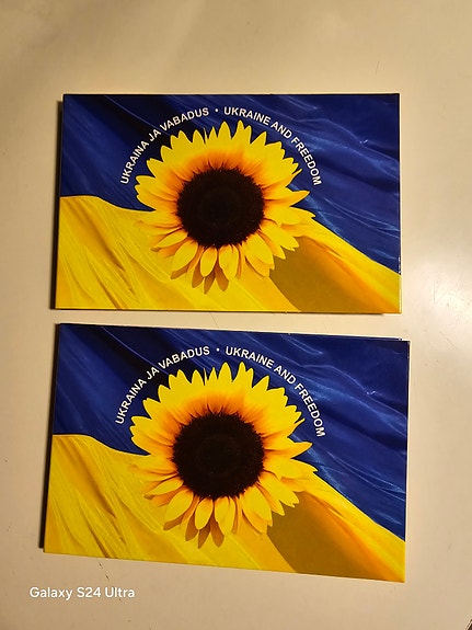 Product image 1 of 2