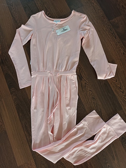 Gugguu jumpsuit 146cm