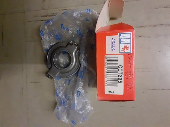 Kytkimen painelaakeri Mazda 626 82-, 929 84-