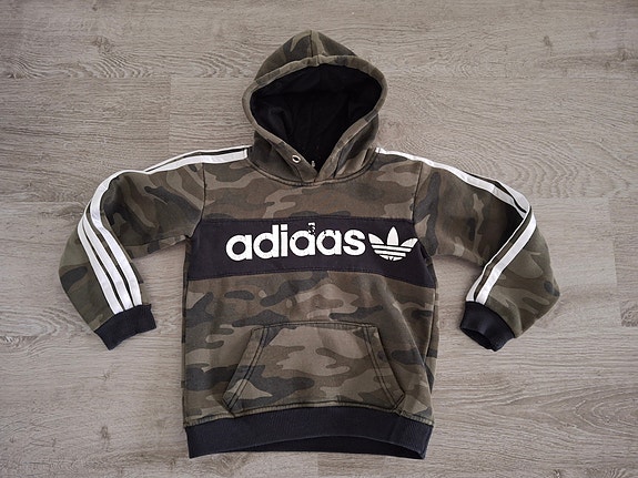 Adidas huppari 110/116