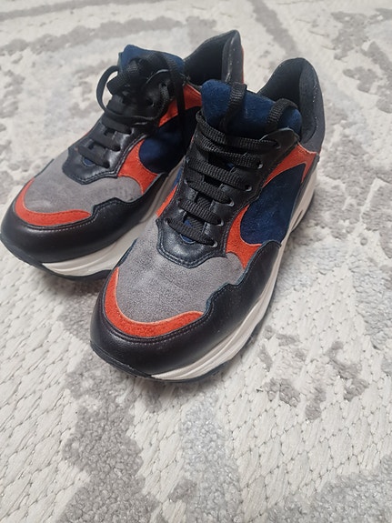 Product image 8 of 9