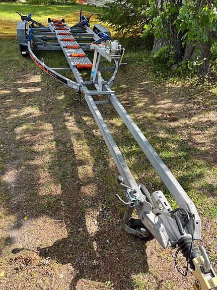 Vuokrataan iso venetraileri 3500kg