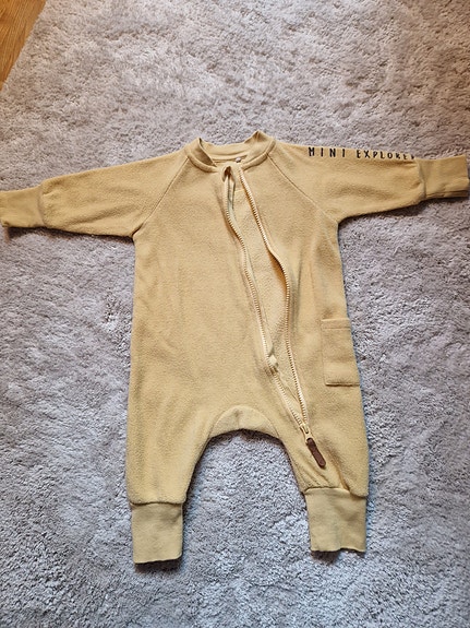 Product image 1 of 4
