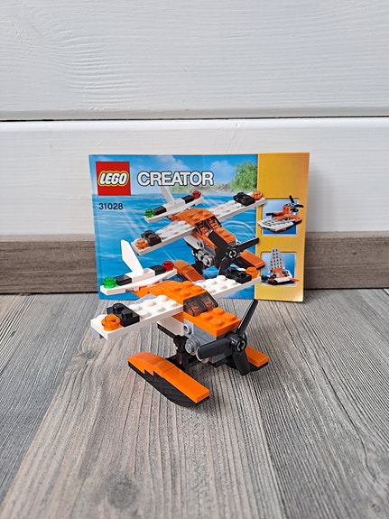 Lego creator lentokone