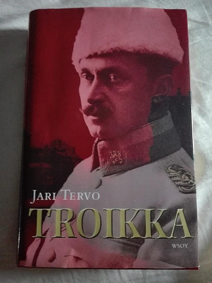 Jari Tervo: Troikka