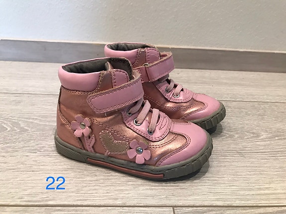 Lasten kengät koko 22