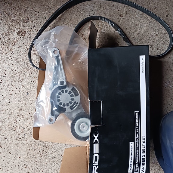 Product image 1 of 5