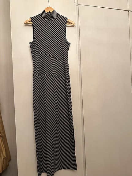 Tommy Hilfiger mekko (L)