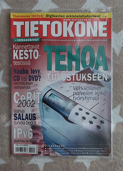 Uusi muoveissa Tietokone lehti 4 / 2002