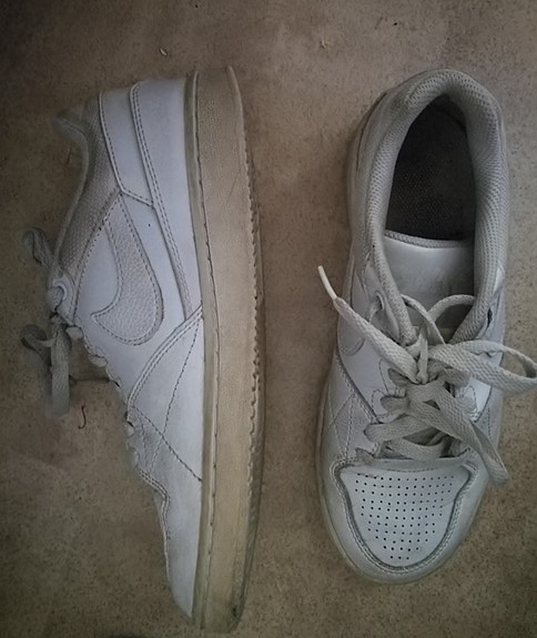 Valkoiset:Tennarit kengät (36), Nike  (38), Fila (43)