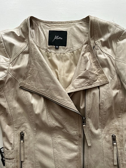Jofama vaalea beige nahkatakki