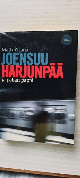 Kirja: Harjunpää ja pahan pappi, Matti Yrjänä Joensuu