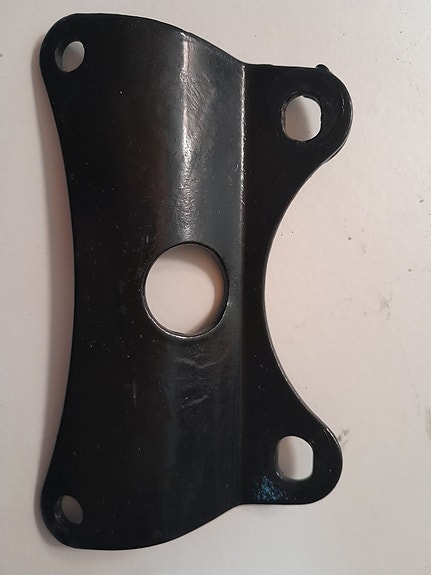 Honda CB 125T pakoputken kiinnitysrauta