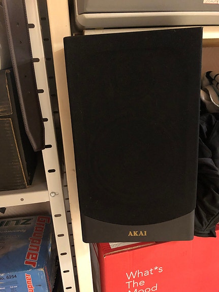 Akai -kaiuttimet